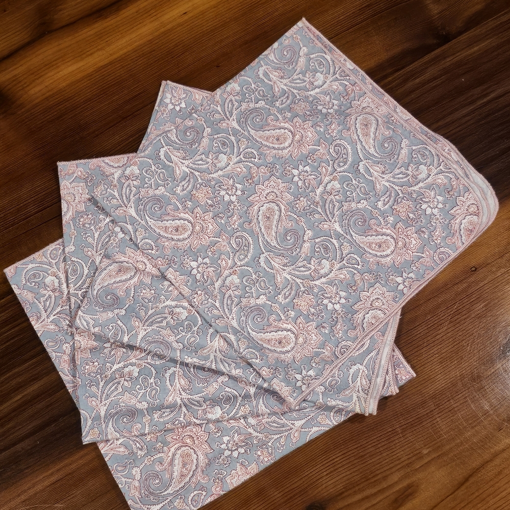 Elegant Paisley Dining Table Linens - Pink and Gray